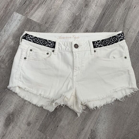 American Eagle Shorts Womens Cut Off Jean Beaded Aztec Raw Hem 32 Waist - Picture 1 of 4